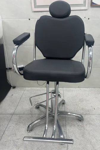 Kit de cadeira e Lavatório 