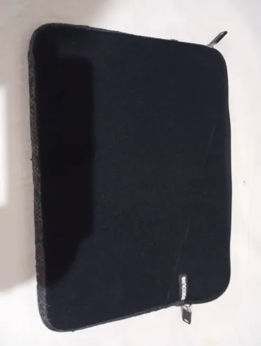 Pasta para notebook acolchoada usada bom estado