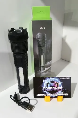 Lanterna LED recarregável de longo alcance. Nova. Aqui na LOJA FABGAMES. Loja física