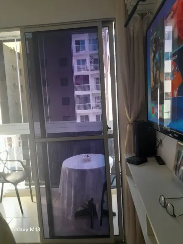 Vendo porta de varanda de ap.