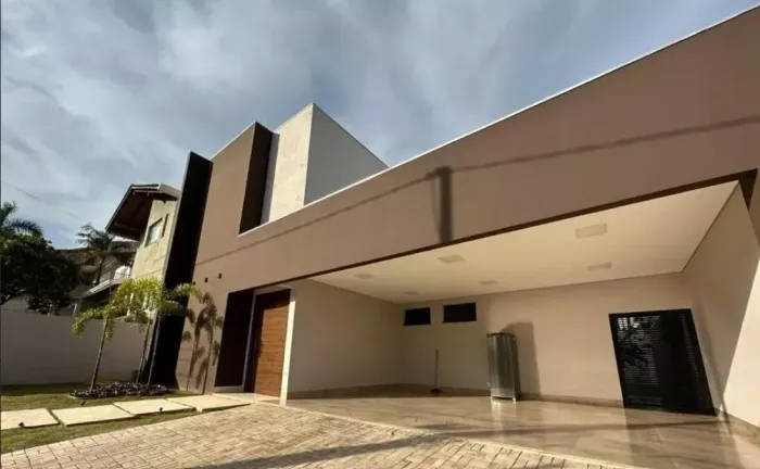 Sobrado para venda, 4 quarto(s), Despraiado, Cuiabá