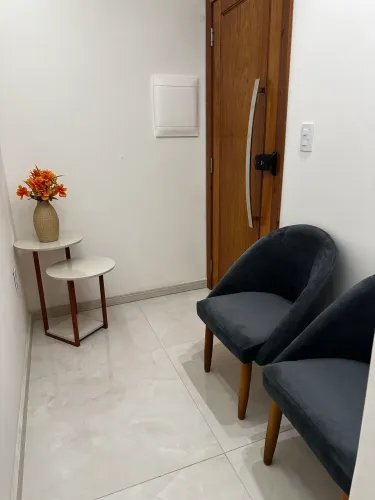 Sala individual em escritório compartilhado 