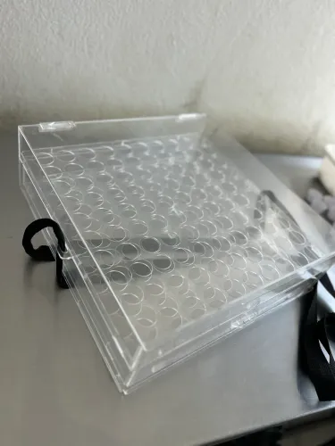 Caixa Expositora de Brigadeiros
