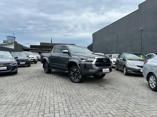 Toyota Hilux CD SRX 4X4 2.8 TDI 16V Diesel Aut. 2022