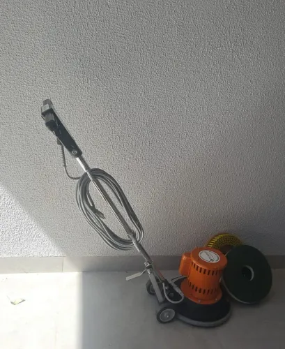 Enceradeira Industrial Piso Romher NOVA