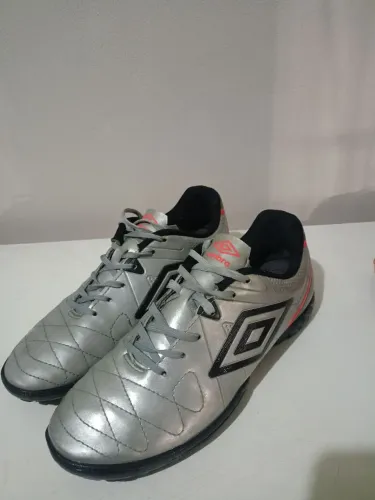 Chuteira Society Umbro Attak Eternal Nº 41