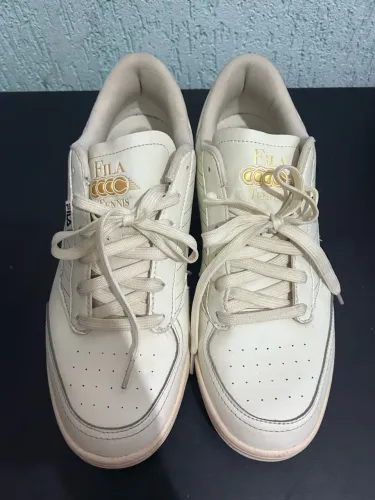 FILA 88 TENNIS BEGE DOURADO TAMANHO 45