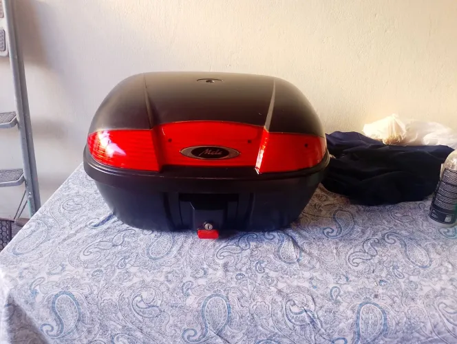 Vendo baú de moto