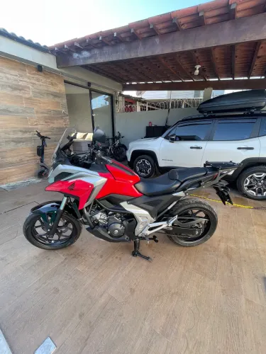 Honda NC 750X 2023 DCT - 20.000 km - Impecável a mais nova do Brasil