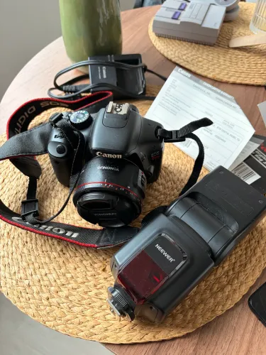 Canon EOS Rebel T2i 