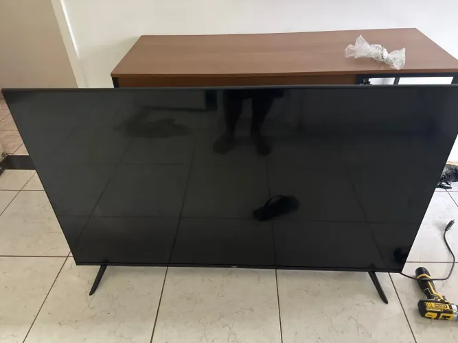 Tv já 70 tela quebrada