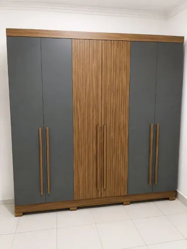 Guarda Roupa 6 Portas Novo/Entrega É Montagem Grátis Loja R L Moveis