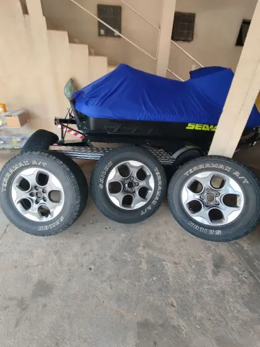 Rodas aro 16 com pneus para jeep Renegade