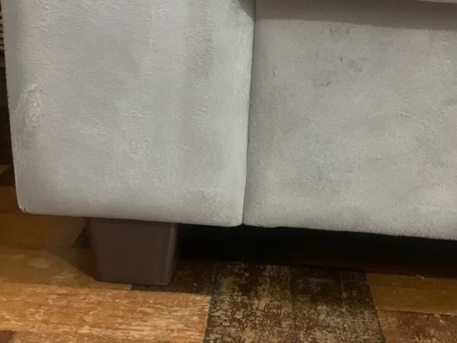 Sofá para dois lugares 