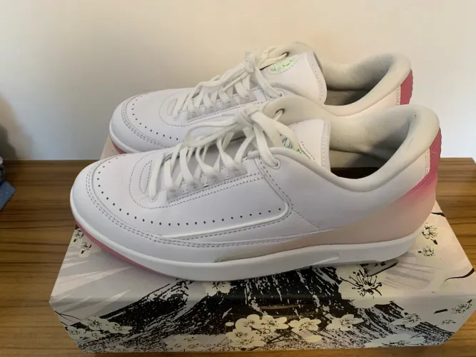 JORDAN 2 SAKURA