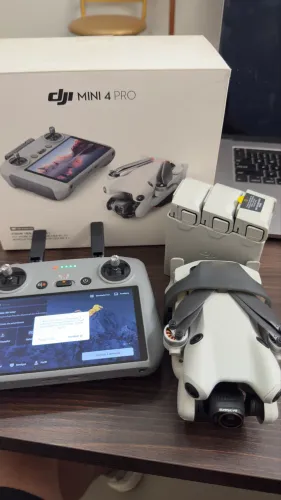 Drone Dji Mini 4 Pro Combo Fly More Plus