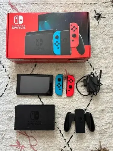 Vendo Switch v2 completo na caixa
