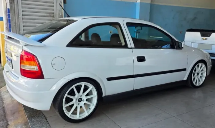 Chevrolet Astra 2.0/ CD/ GLS 2.0 MPFI 16V 3P 1999