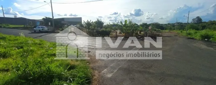 Área à venda no Bairro Nossa Senhora das Graças