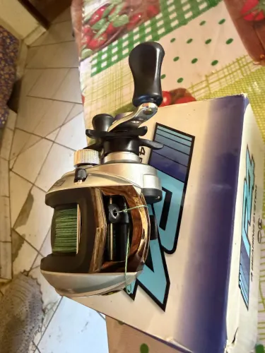 Carretilha Maruri P4 4rolamentos Freio 4kg lado esquerdo