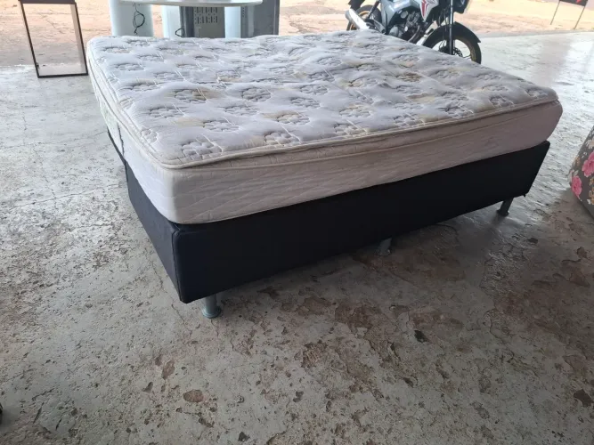Cama Queen