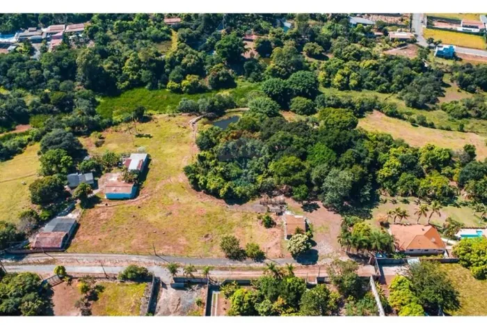 Sítio dos Seus Sonhos em Nova Suíça: 45.000m² - O Refúgio Perfeito para Sua Família!