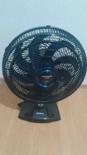 Ventilador Mondial preto 8 paleta