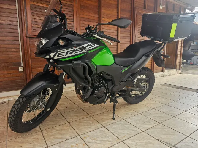 Kawasaki Versys-X 300 praticamente zero
