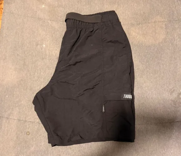 Short Thugnine pouco usado