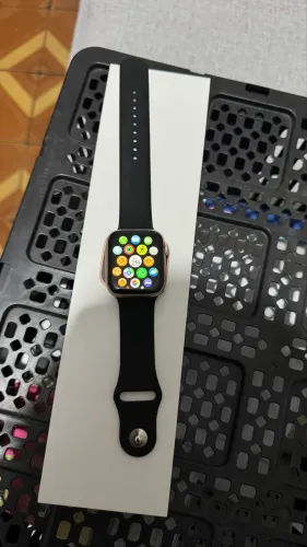Apple Watch SE 6 