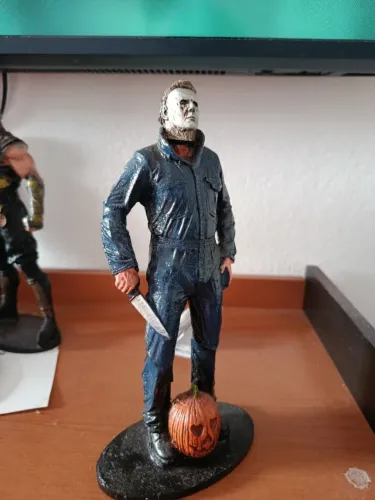 michael myers boneco