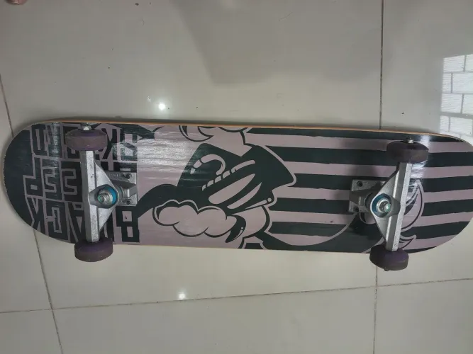 skate black sheep - usado