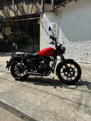 Royal Enfield Meteor 350 ABS 2023 Vermelha