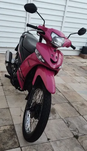 Vendo moto Yamaha Krypton super nova