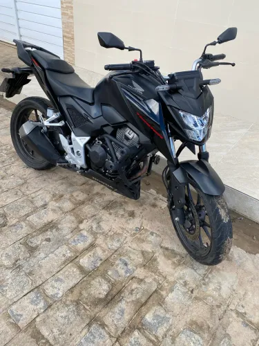 Cb300 2023