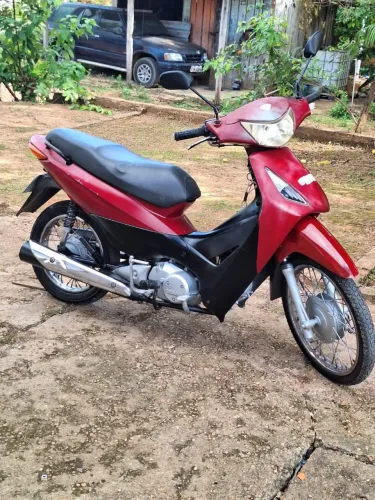 Moto honda biz es valor 7,500 e negociável 