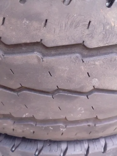 JOGO COM 4 PNEUS CONTINENTAL 215/75 R16