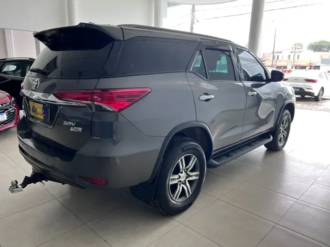 Toyota Hilux SW4 SRV 4X2 2.7 Flex 16V Aut. 2019