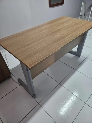 Mesa de Escritório