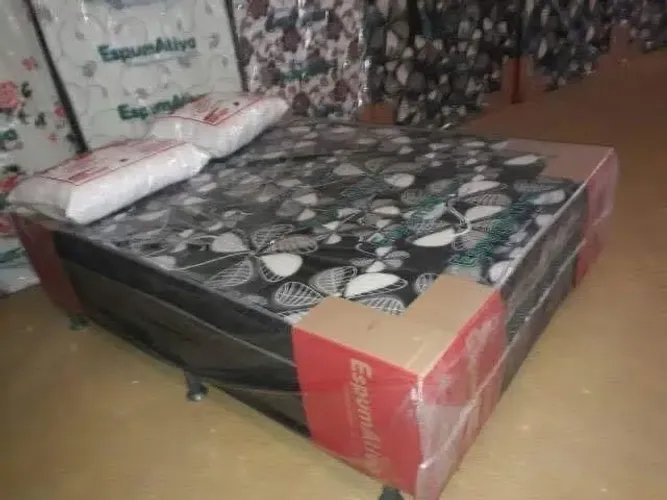 CAMA BOX CASAL COLCHÃO DE 7 CM R$280