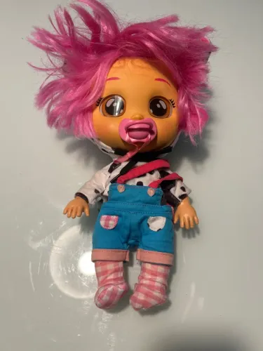 Boneca Cry Babies Dressy / Tiny Cuddles Dotty (C/ Chupeta e Macacão)