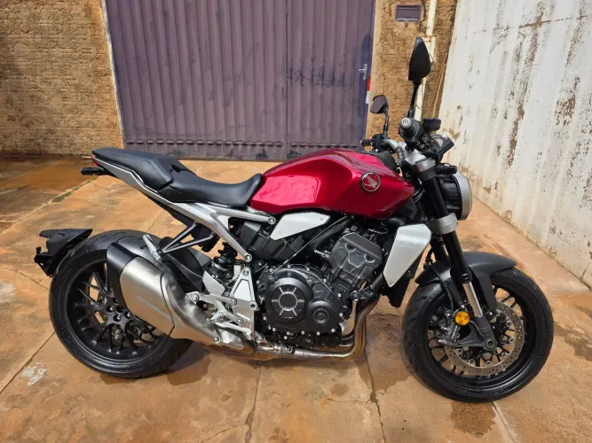 Moto Honda CB 1000R NSC