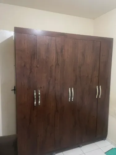 Guarda roupa de casal, 6 portas, 2 gavetas