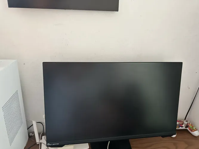 Vendo teclado e monitor