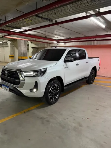 Toyota Hilux CD SRX 4X4 2.8 TDI 16V Diesel Aut. 2026
