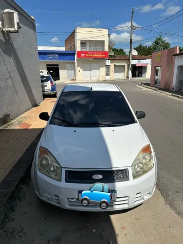 Ford Fiesta Sedan 1.0 8V Flex 4P 2009