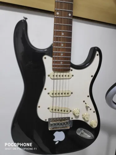 Guitarra menphis Tagima 