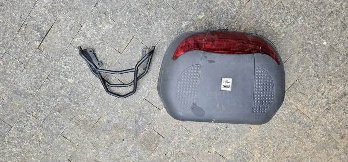 Baú com suporte moto CG 160