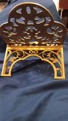 Porta Biblia de bronze