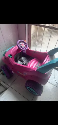 Carrinho de empurrar bebê menina